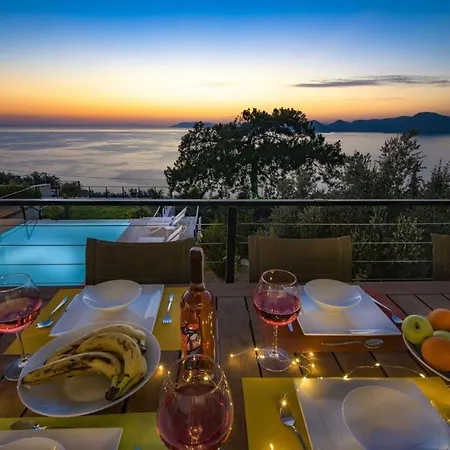 White House Отель