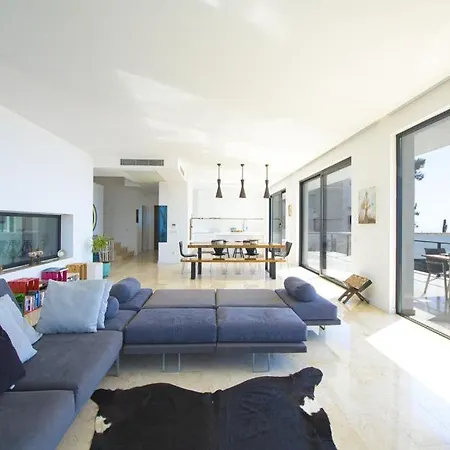 Отель White House 4*