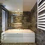 Отель White House 4*