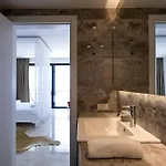 White House Отель 4*