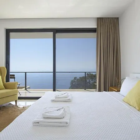 White House Hotel 4*